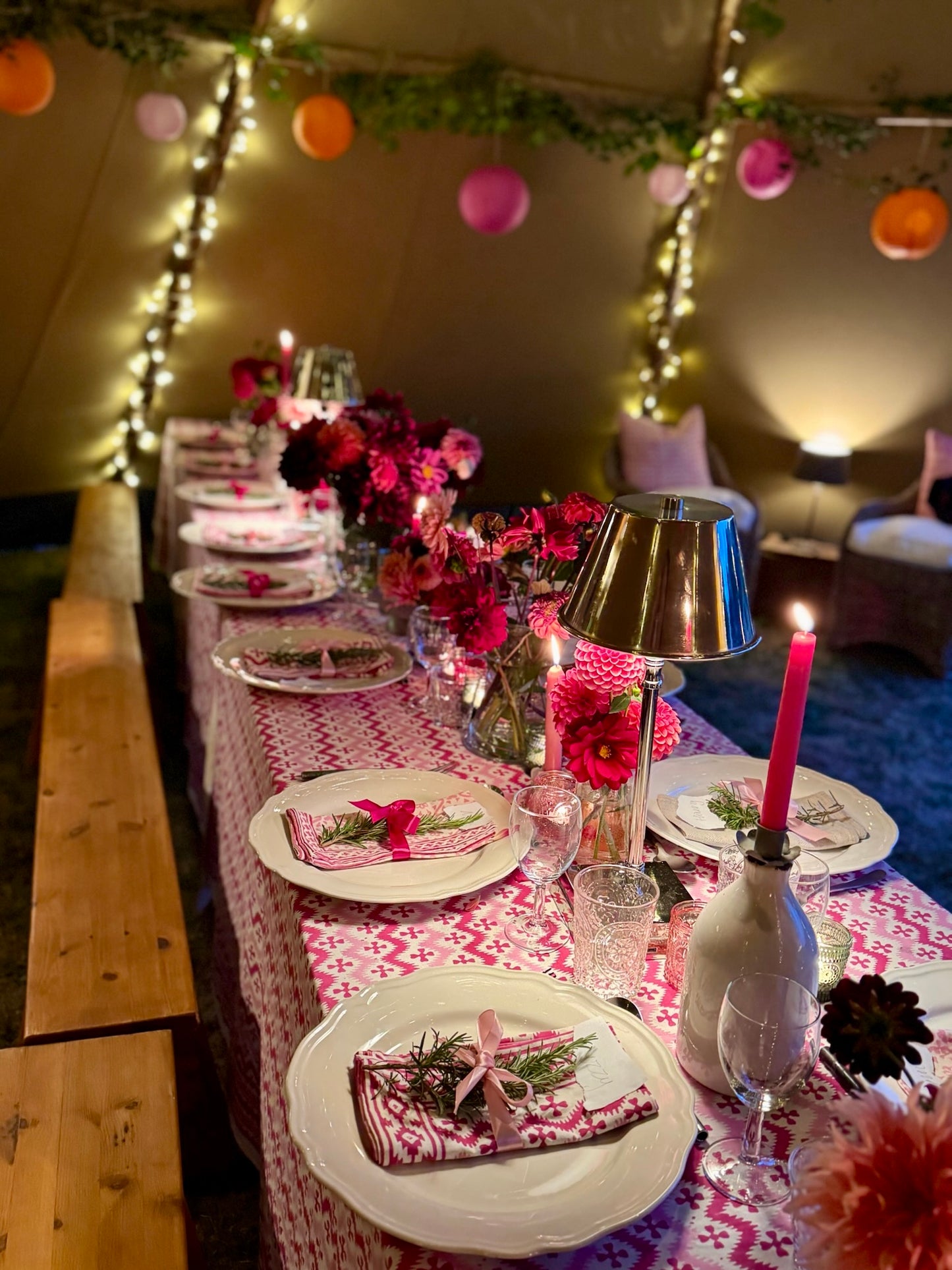 PINK ZIG ZAG TABLECLOTH