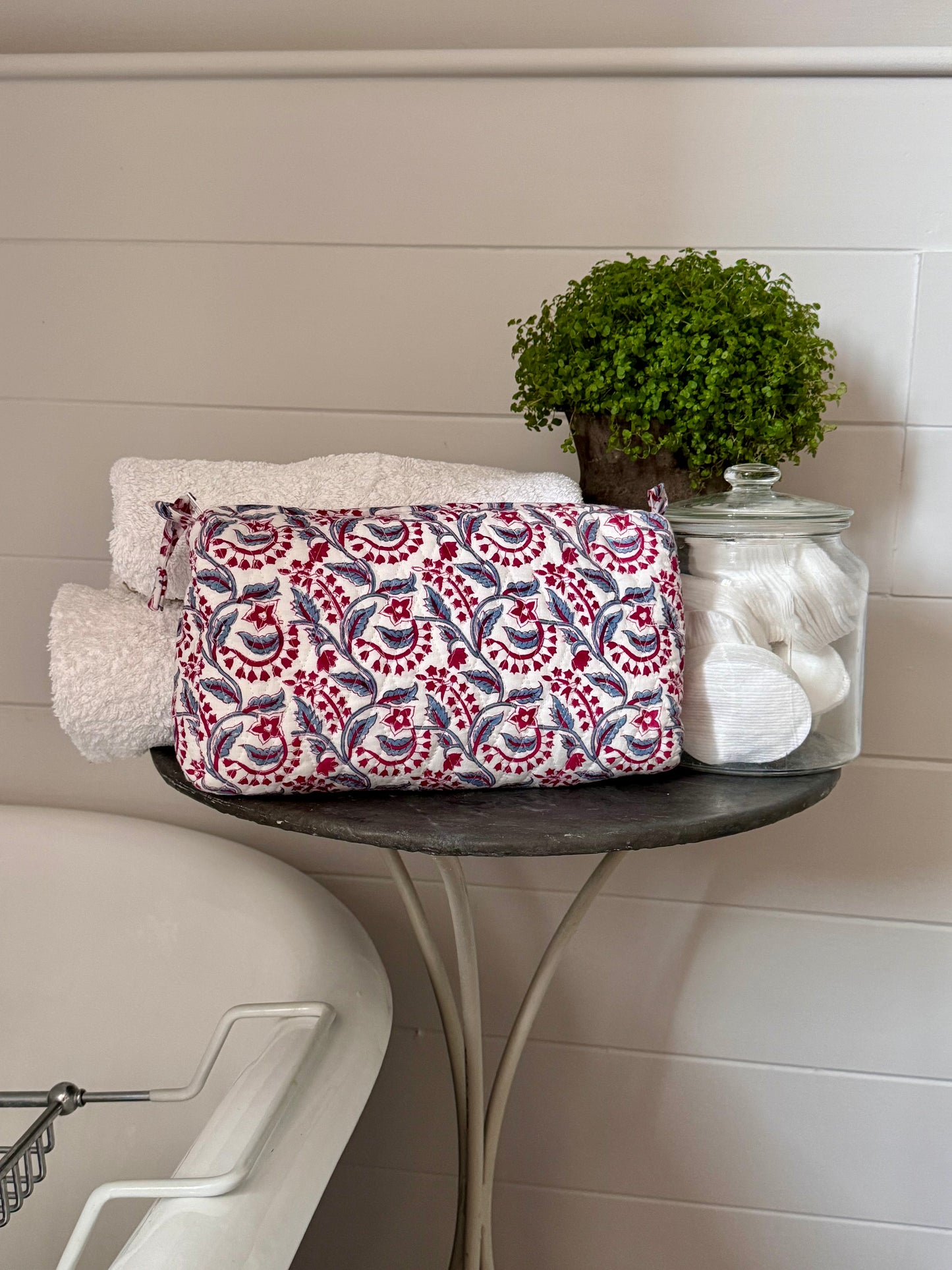 RASPBERRY AND BLUE REVERSE FLORAL MAKEUP BAG