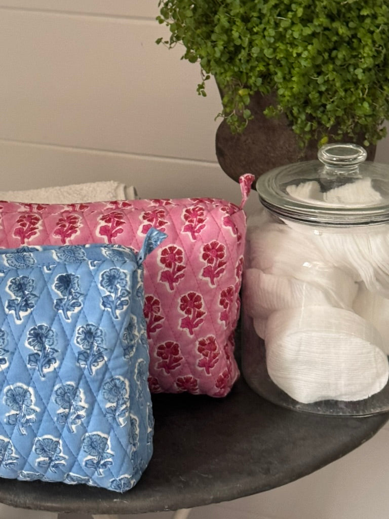 BLUE BACKGROUND FLORAL MAKEUP BAG