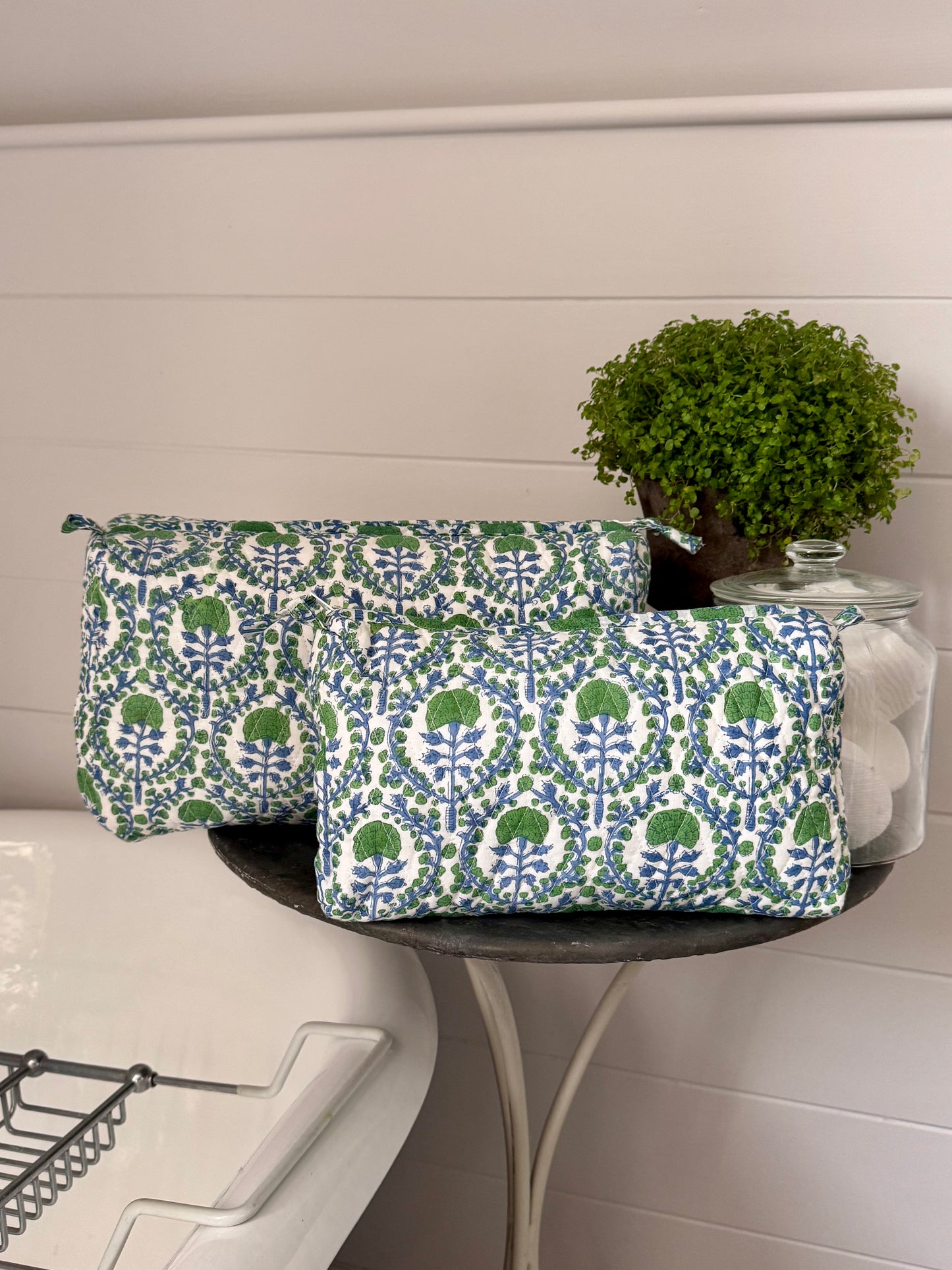 GIANT BLUE AND GREEN TRELLIS WASH BAG