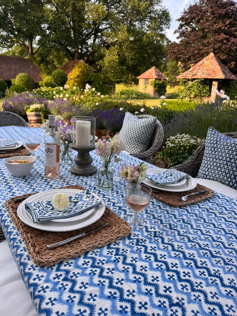 BLUE ZIG ZAG NAPKINS