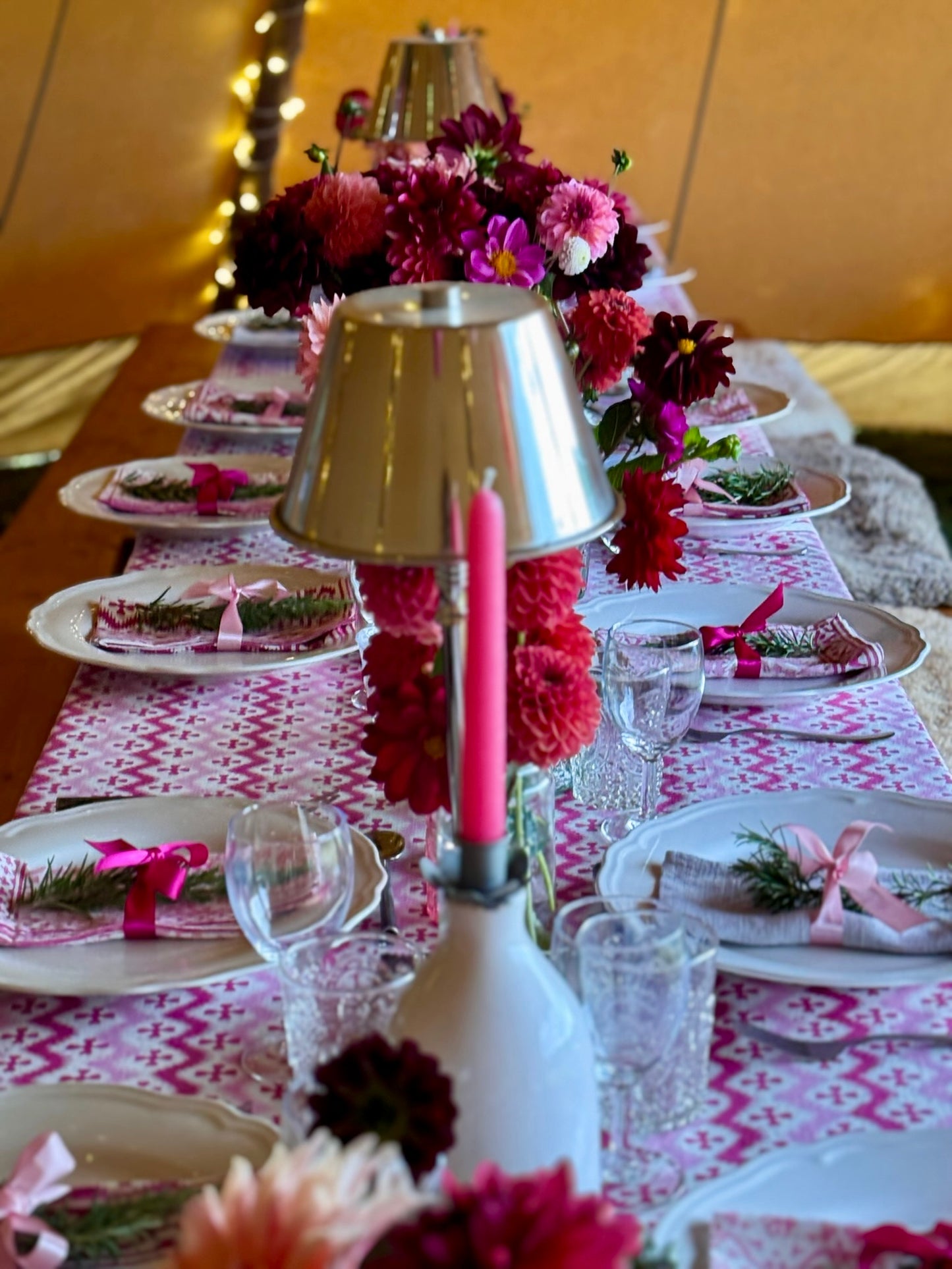 PINK ZIG ZAG TABLECLOTH
