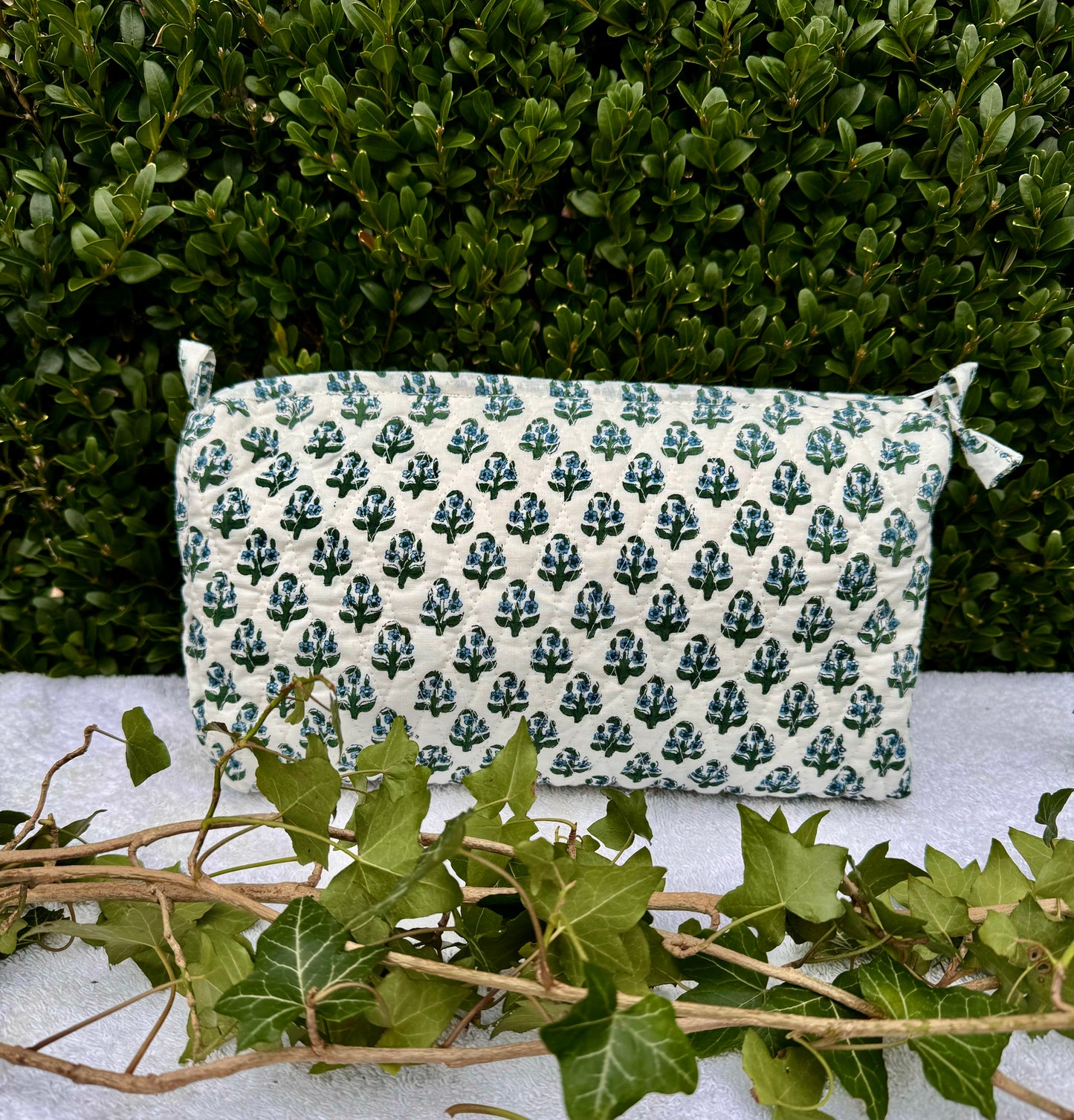 GREEN AND BLUE BOOTY MAKEUP BAG