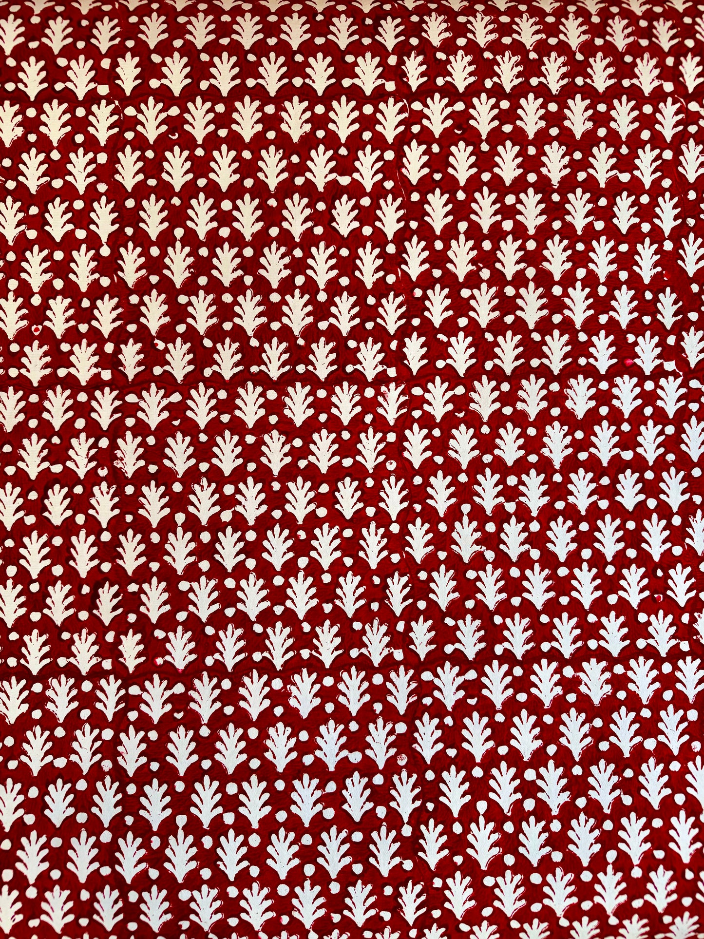 RED ACORN WRAPPING PAPER