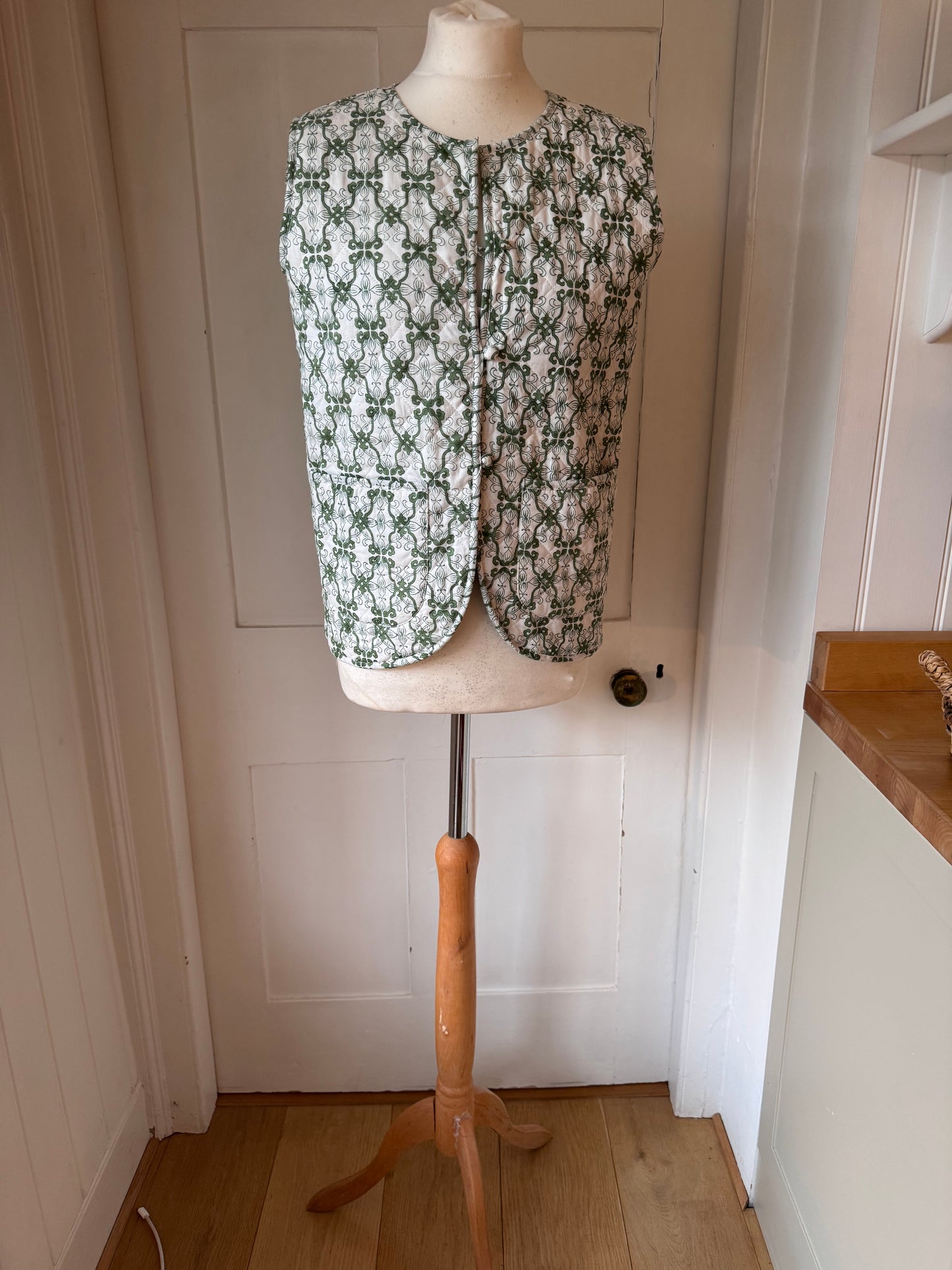 GREEN GABLE GILET