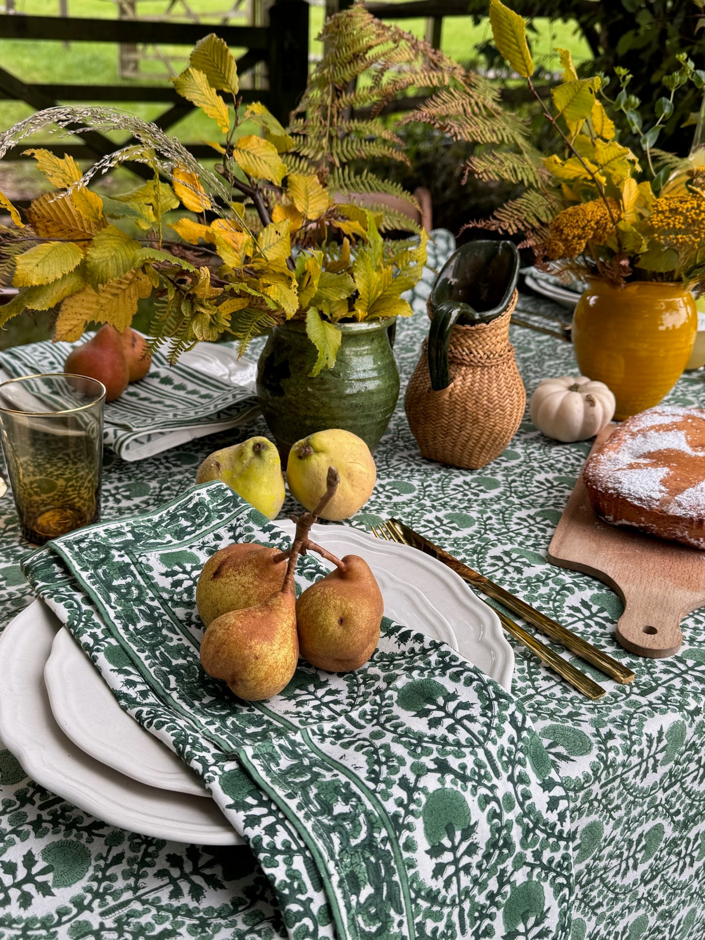 GREEN TRELLIS TABLECLOTH