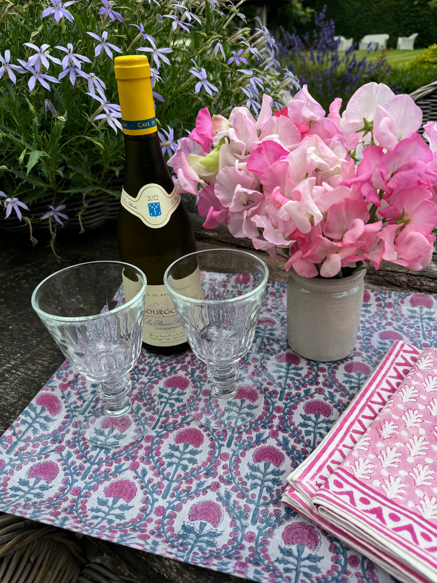 LARGE PINK AND BLUE TRELLIS ACORN TRAY