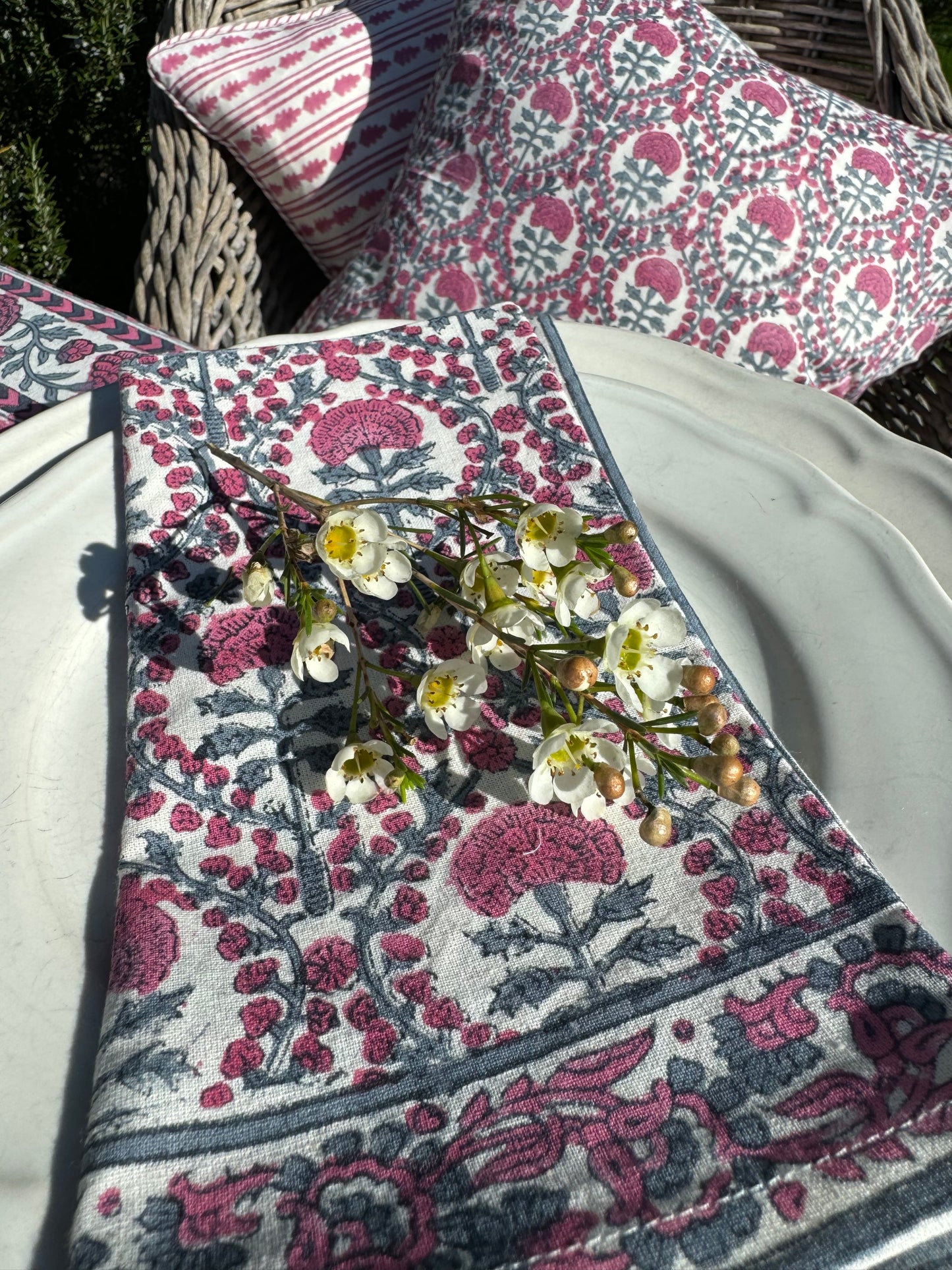PINK AND BLUE TRELLIS TABLECLOTH