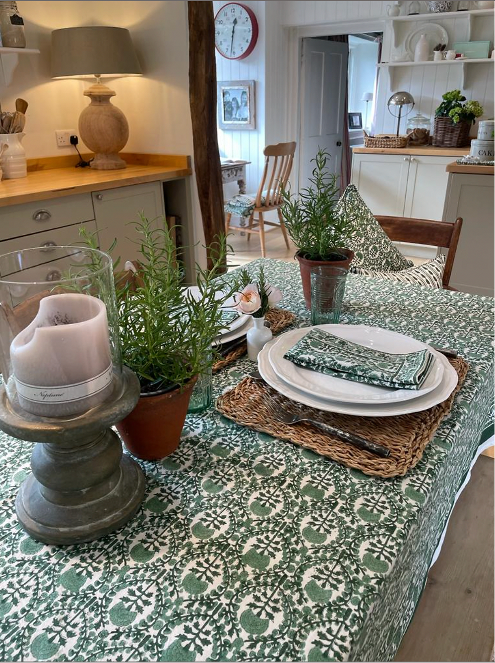 GREEN TRELLIS NAPKINS