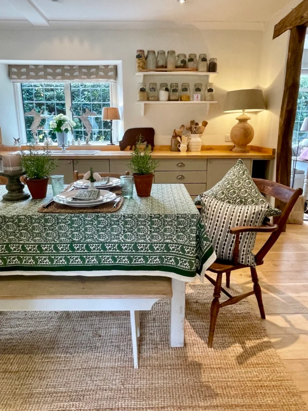 GREEN TRELLIS NAPKINS