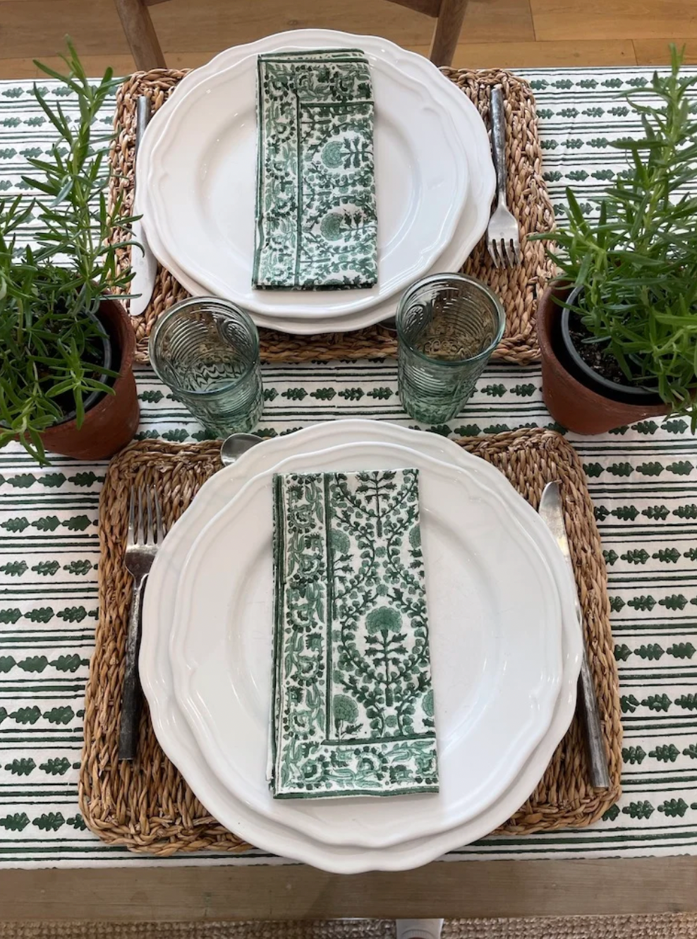 GREEN TRELLIS NAPKINS