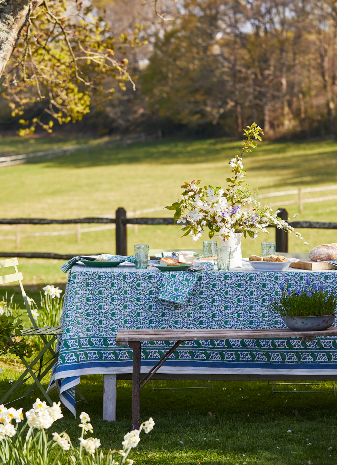 BLUE AND GREEN TRELLIS TABLECLOTH