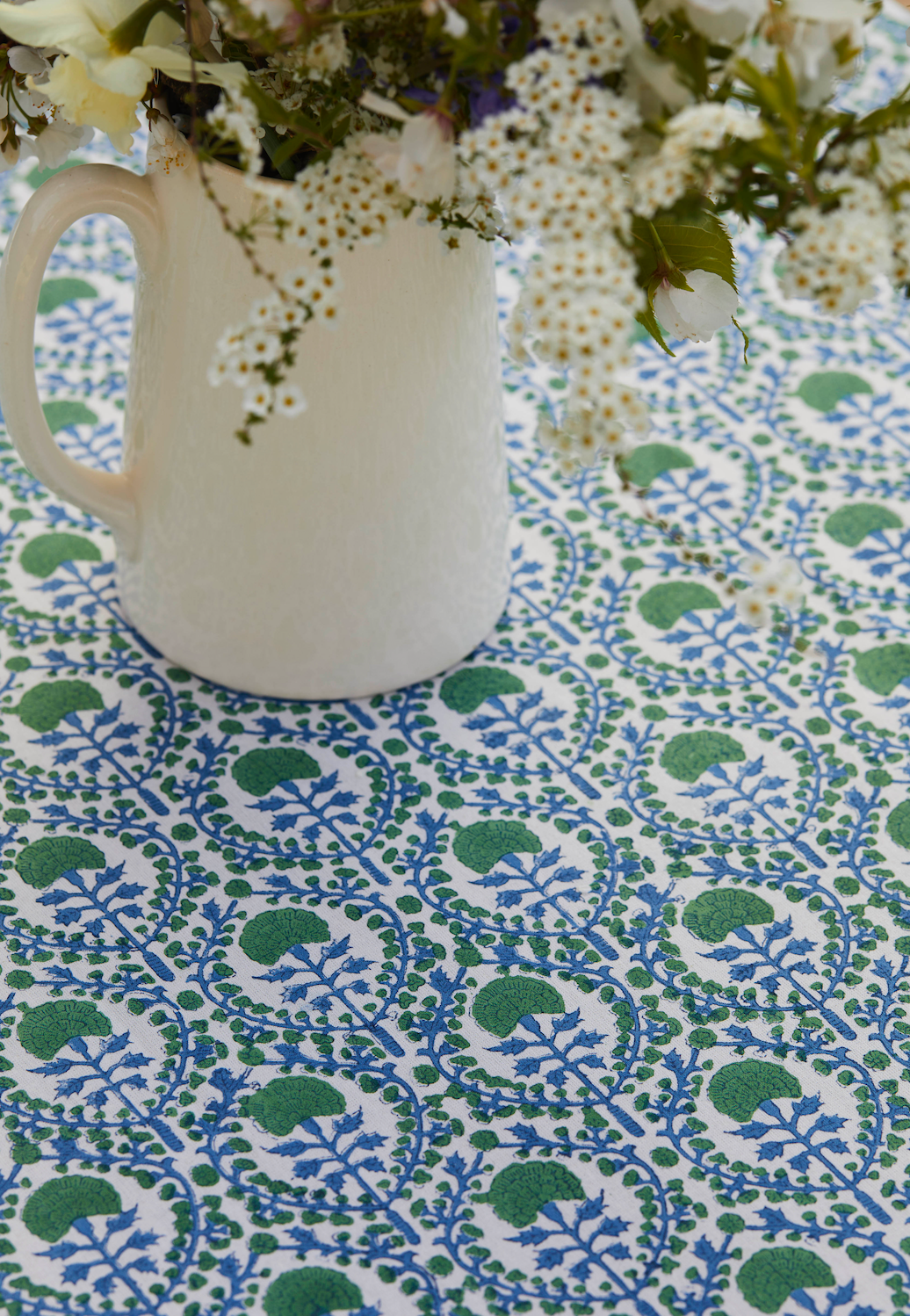 BLUE AND GREEN TRELLIS TABLECLOTH