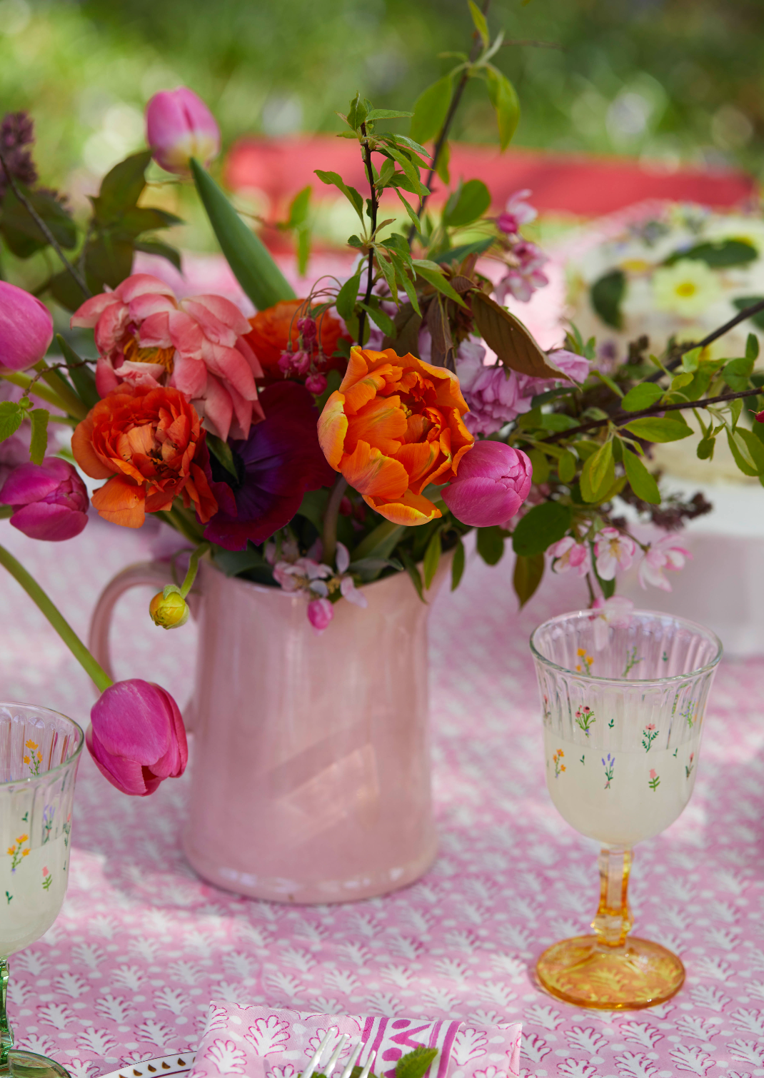 PINK ACORN TABLECLOTH