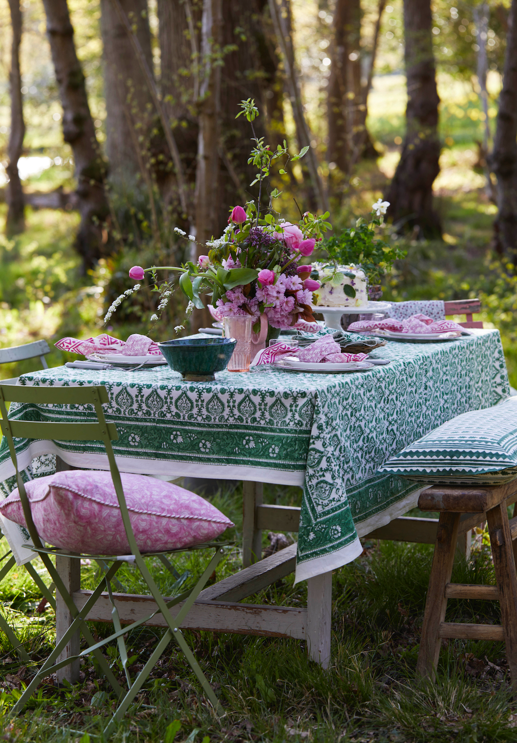 GREEN ACE TABLECLOTH