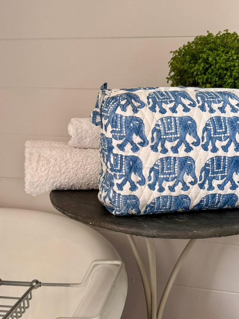 GIANT BLUE ELEPHANT WASH BAG
