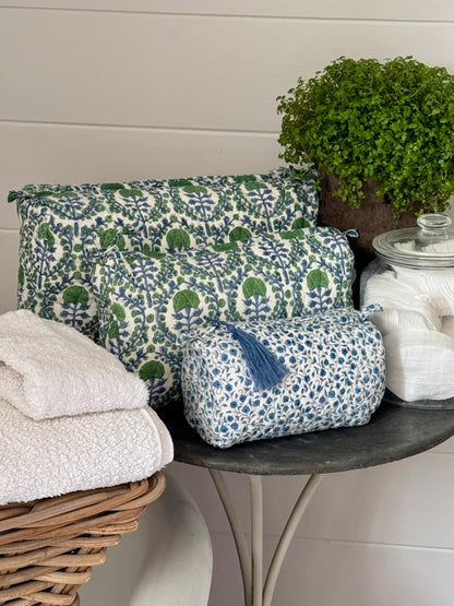 BLUE AND GREEN TRELLIS MAKEUP BAG
