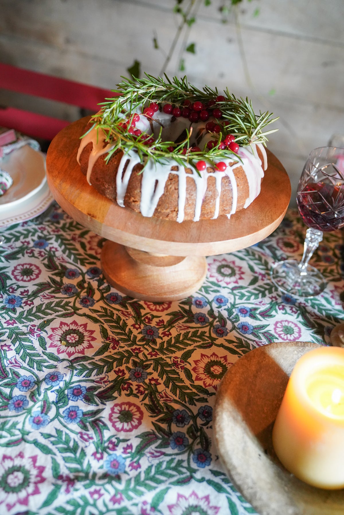 MULTI STAR FLORAL TABLECLOTH