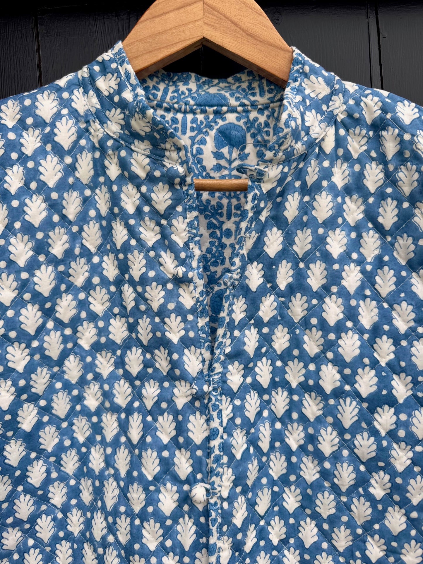 BLUE TRELLIS REVERSIBLE JACKET