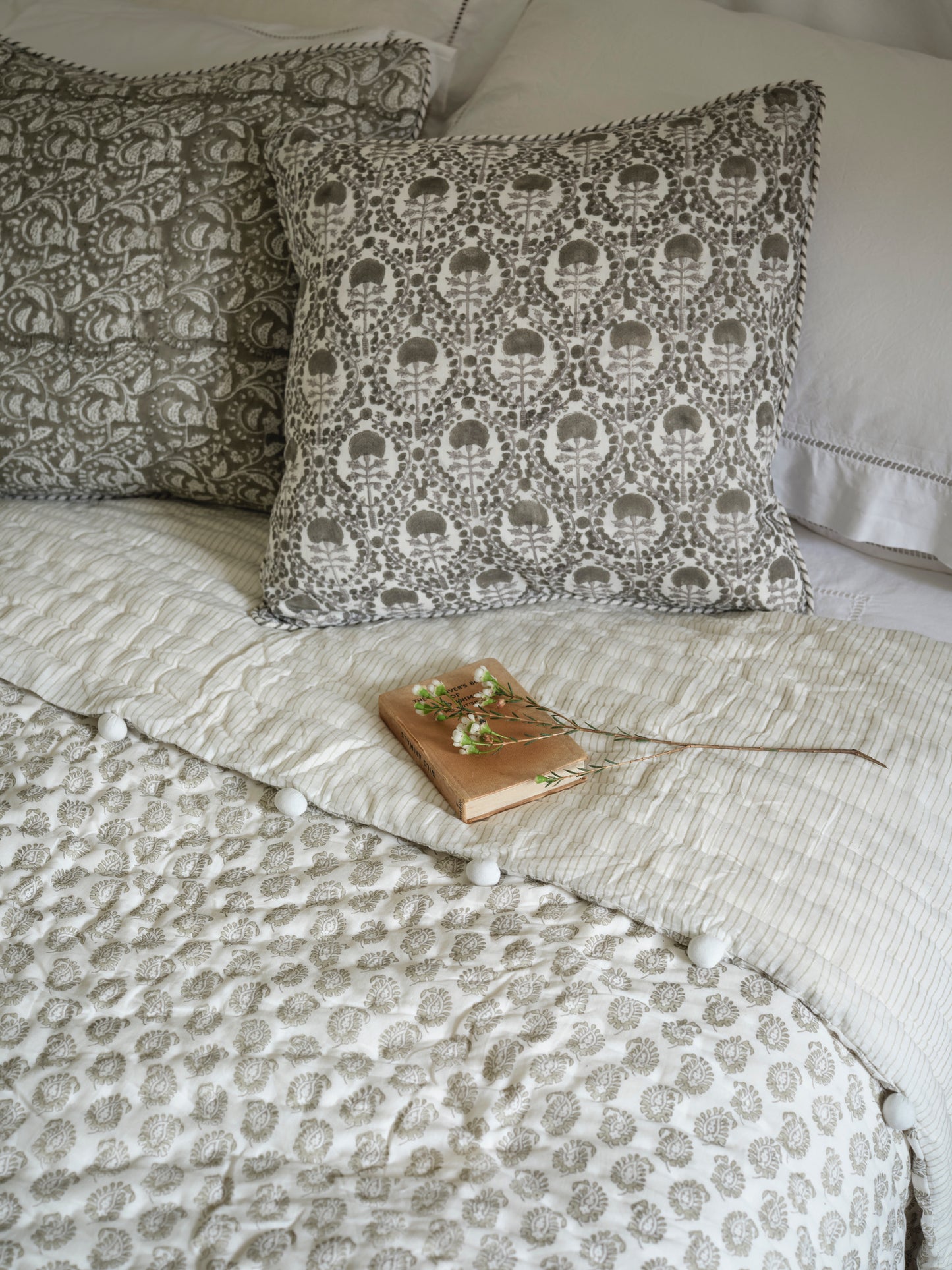 Putty Ambi Bed Quilt