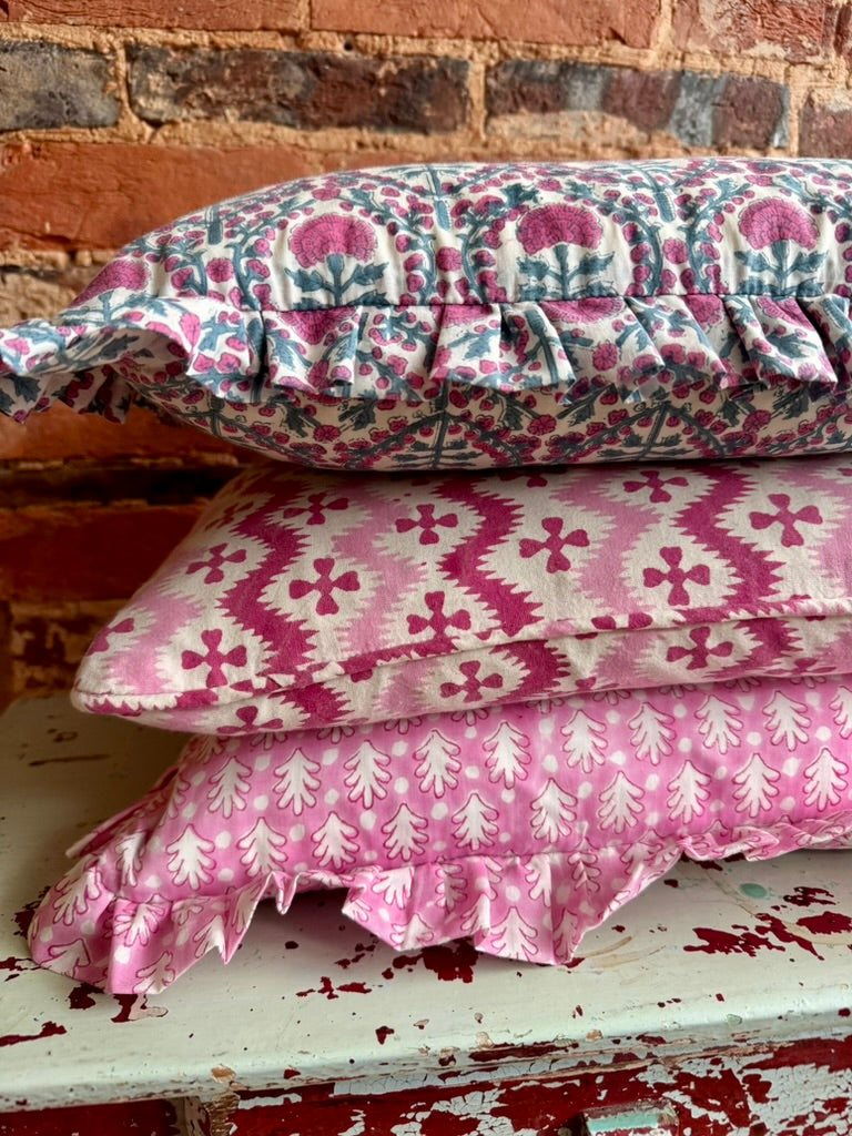PINK ZIG ZAG TINY CUSHION