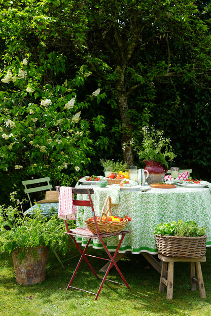 GREEN CHELSEA BLOOM TABLECLOTH