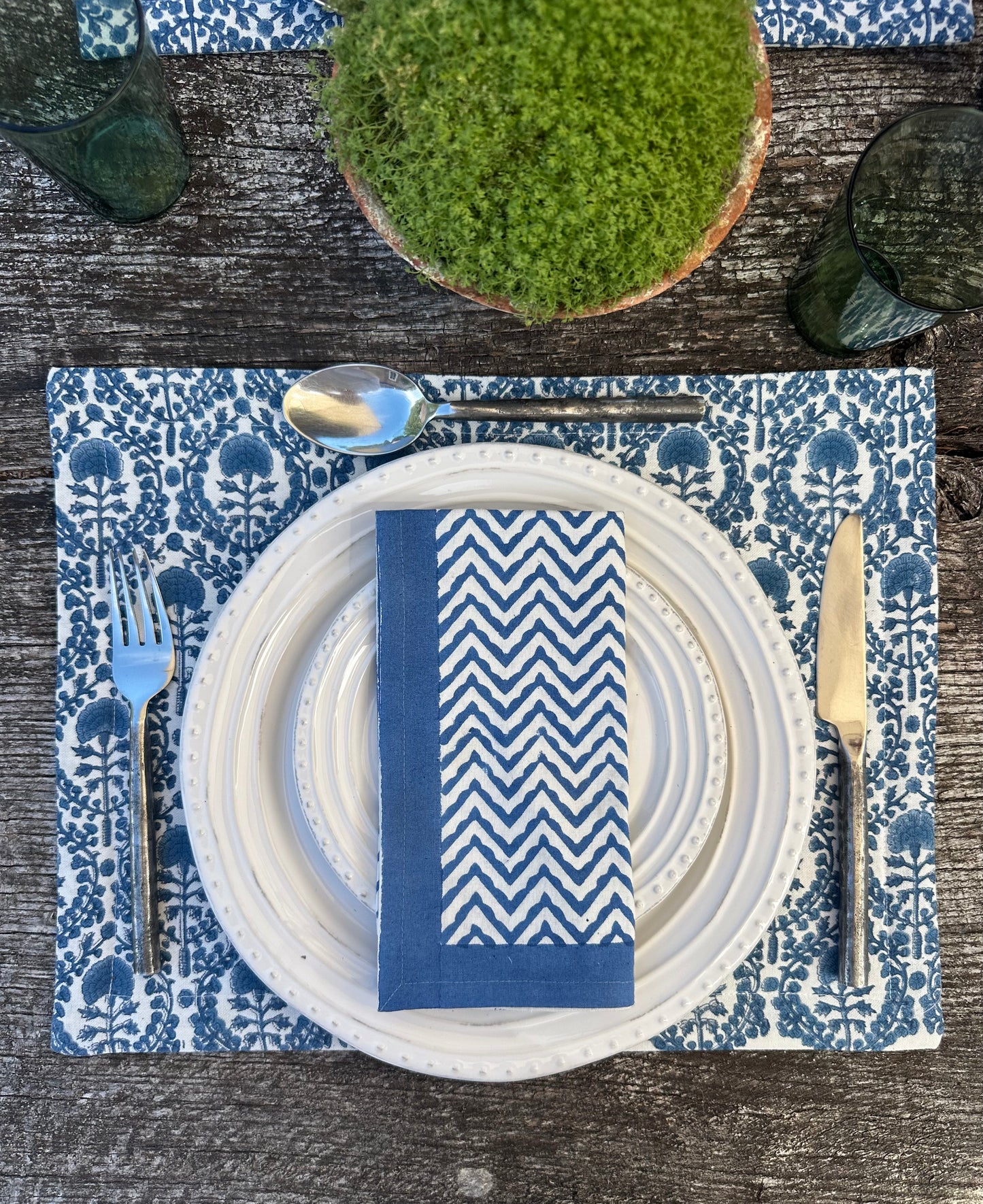 BLUE ZIG ZAG NAPKINS NEW