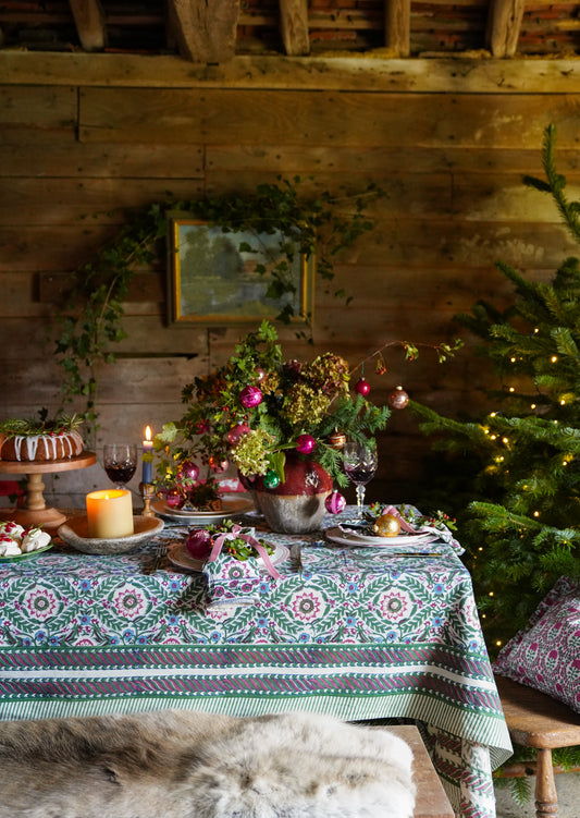 MULTI STAR FLORAL TABLECLOTH