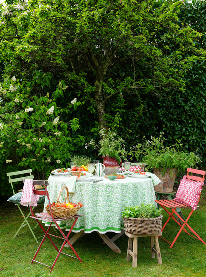 GREEN CHELSEA BLOOM TABLECLOTH