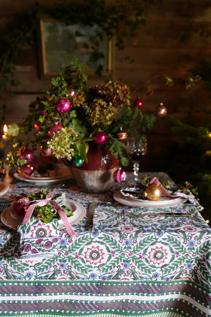 MULTI STAR FLORAL TABLECLOTH