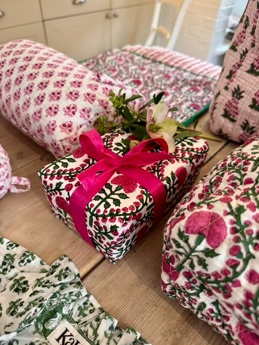 PINK AND GREEN TRELLIS WRAPPING PAPER