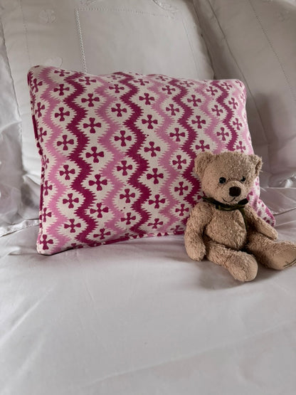 PINK ZIG ZAG TINY CUSHION