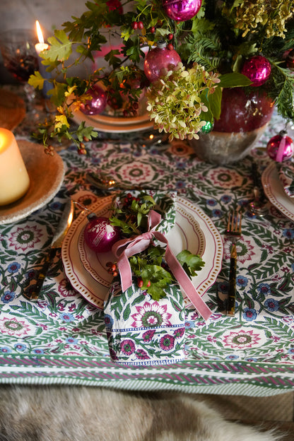 MULTI STAR FLORAL NAPKINS