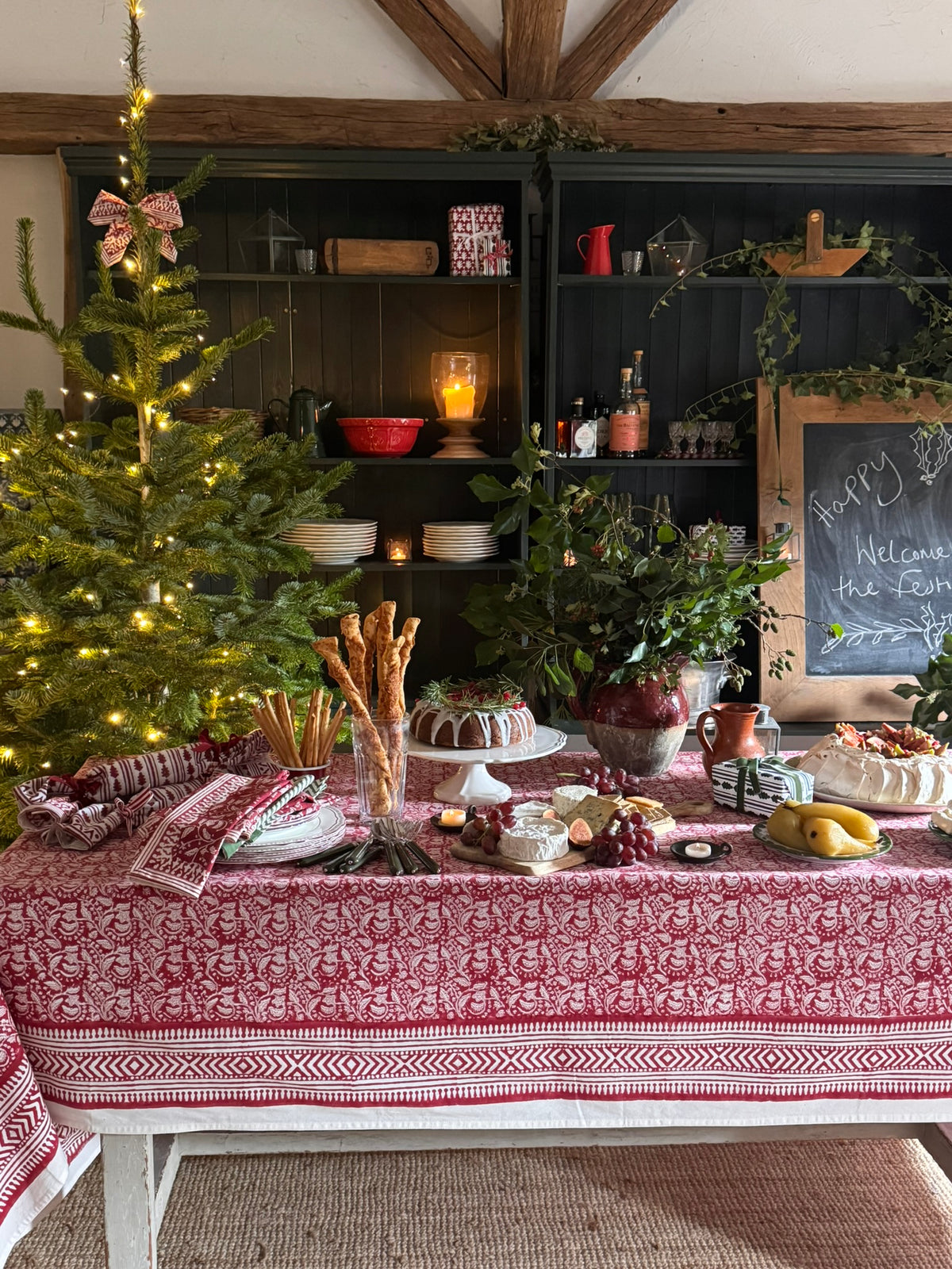 RED FLORAL CHRISTMAS TABLECLOTH