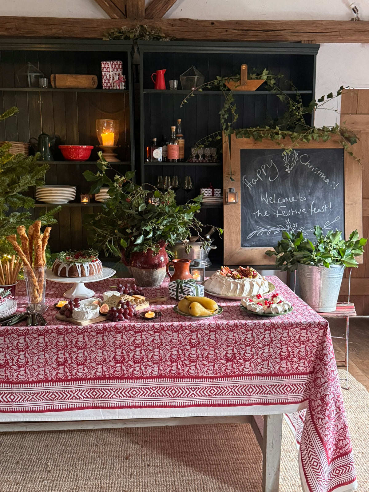 RED FLORAL CHRISTMAS TABLECLOTH