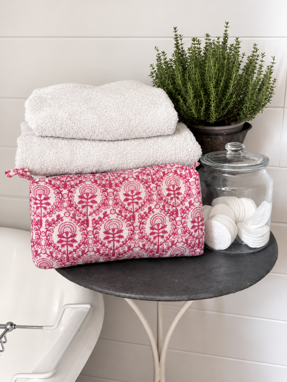 PINK REVERSE TRELLIS MAKEUP BAG
