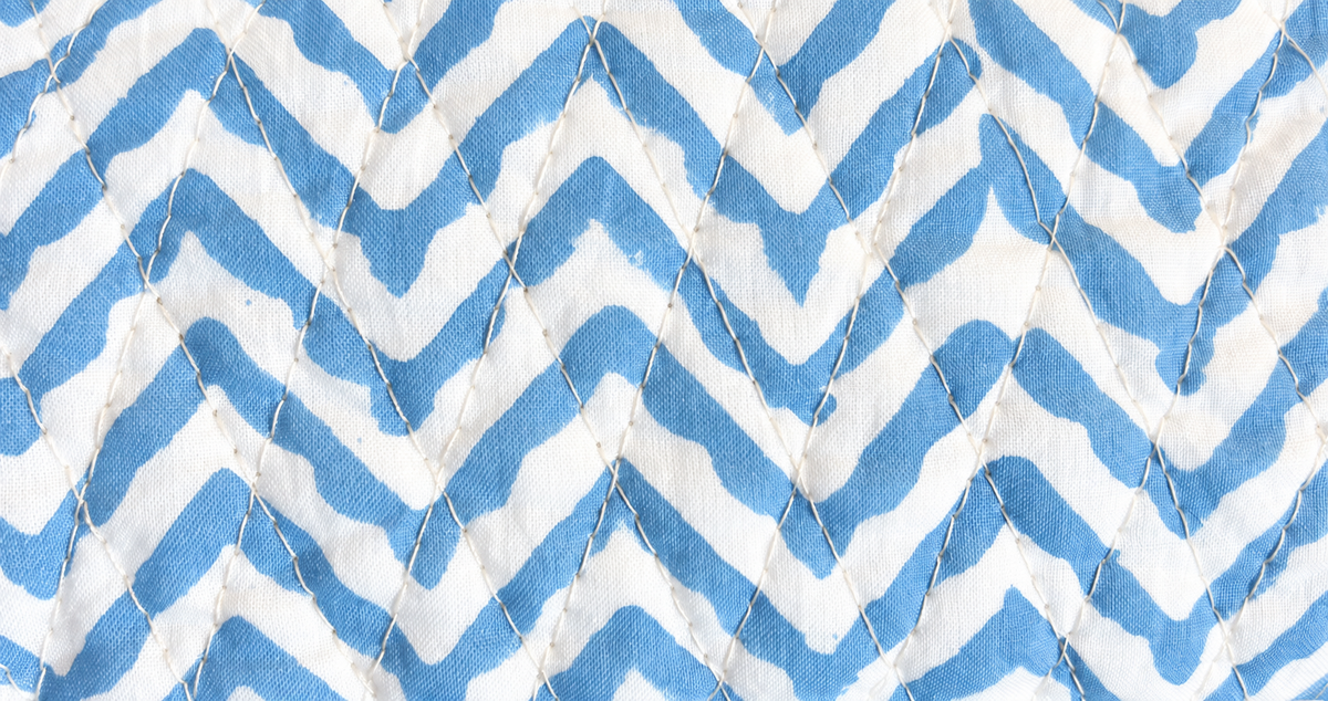 BLUE ZIG ZAG TINY MAKEUP BAG