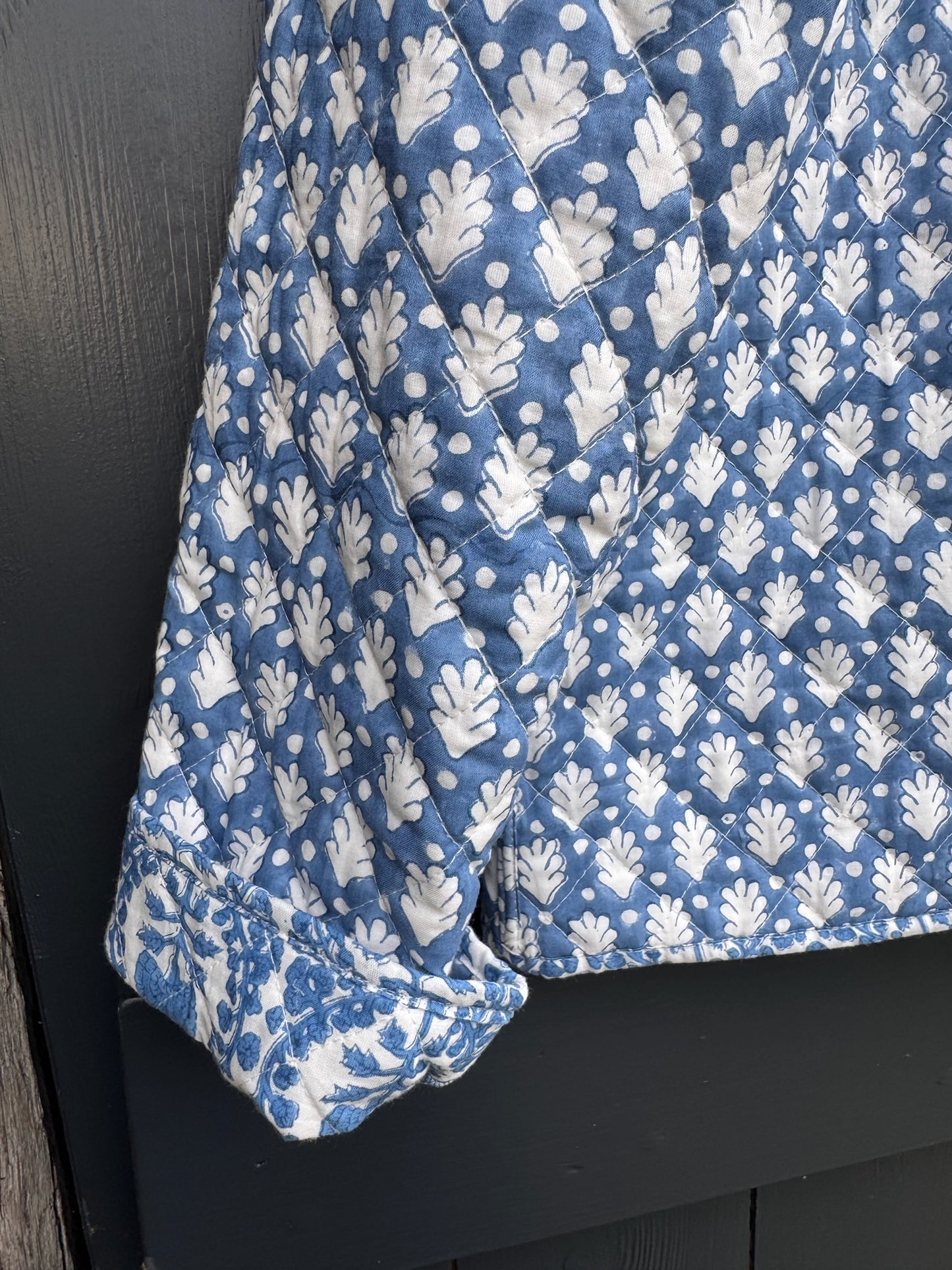 BLUE TRELLIS REVERSIBLE JACKET