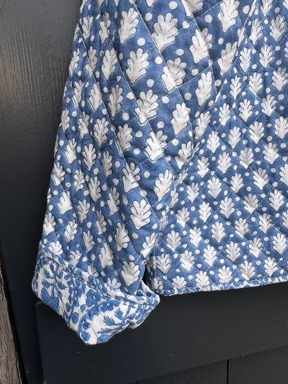 BLUE TRELLIS REVERSIBLE JACKET