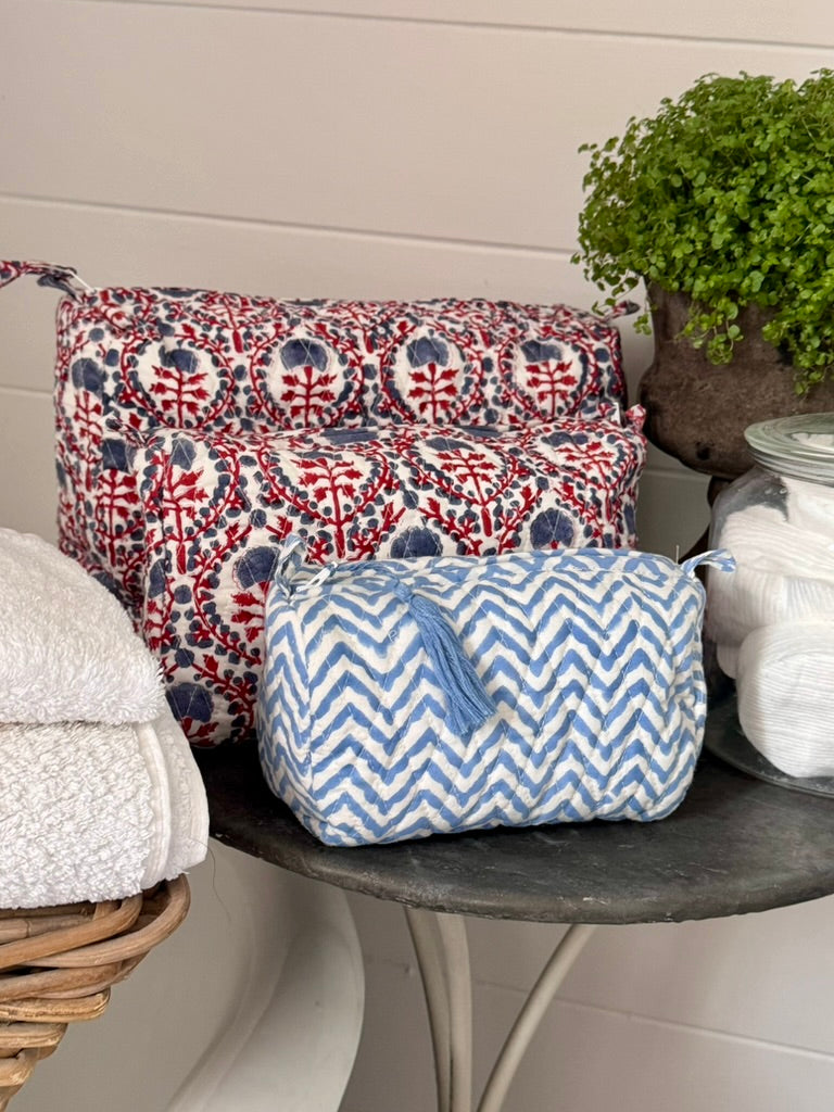 RED AND BLUE TRELLIS MAKEUP BAG