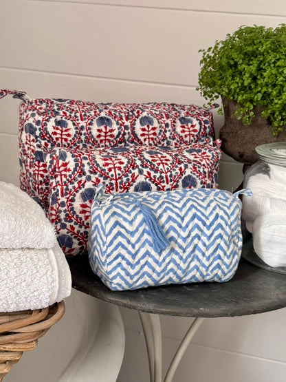 RED AND BLUE TRELLIS MAKEUP BAG