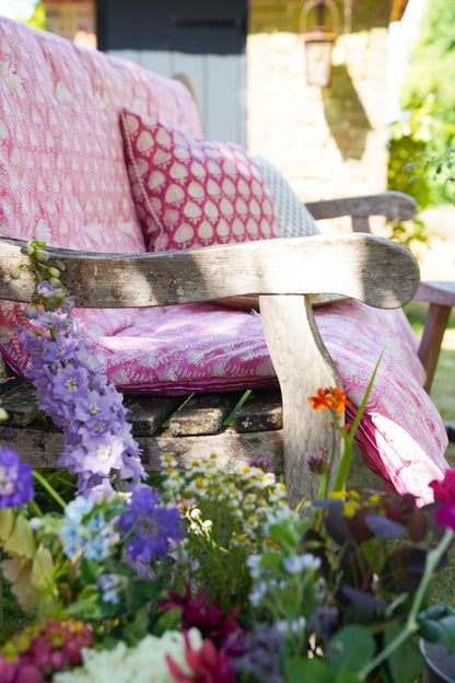 PINK JELLYFISH BENCH QUILT