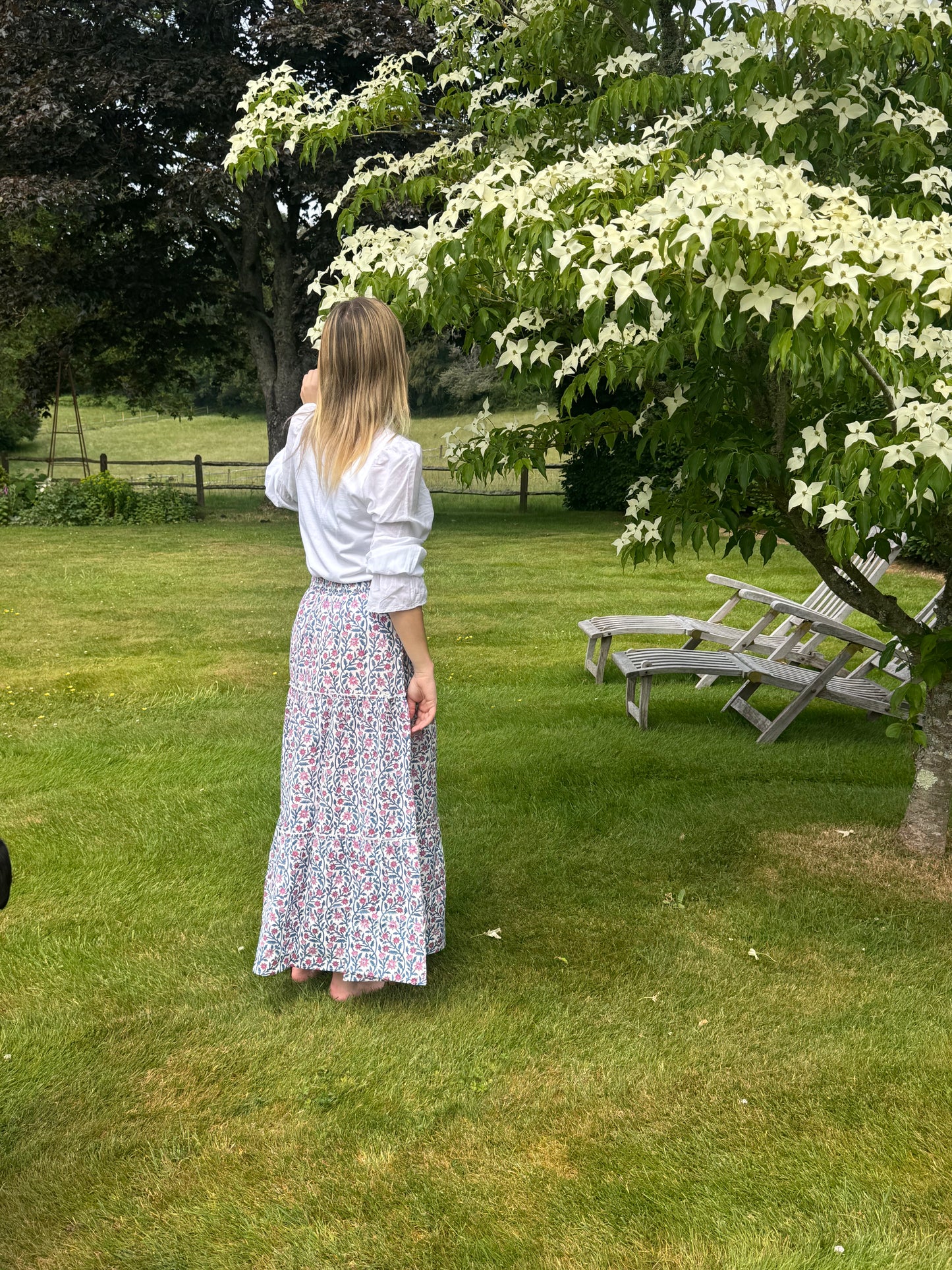 PINK AND BLUE CLIMBING FLORAL SKIRT