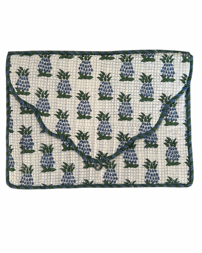 BLUE AND GREEN PINEAPPLE LAPTOP CASE WITH STRIPED BORDER