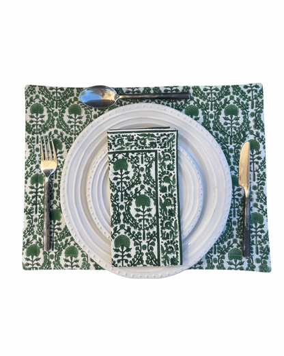 GREEN PLACEMAT
