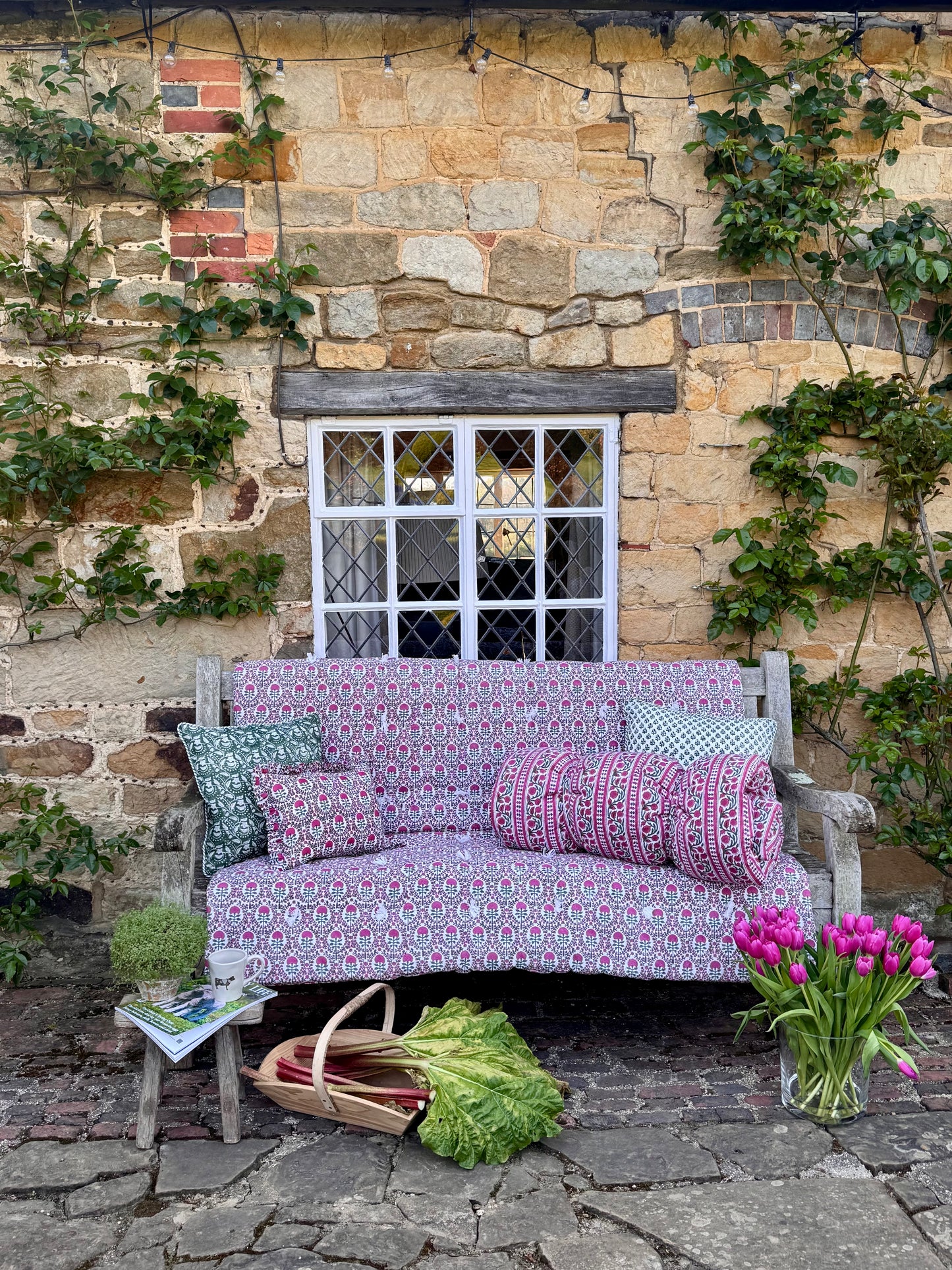 PINK AND GREEN TRELLIS BENCH QUILT