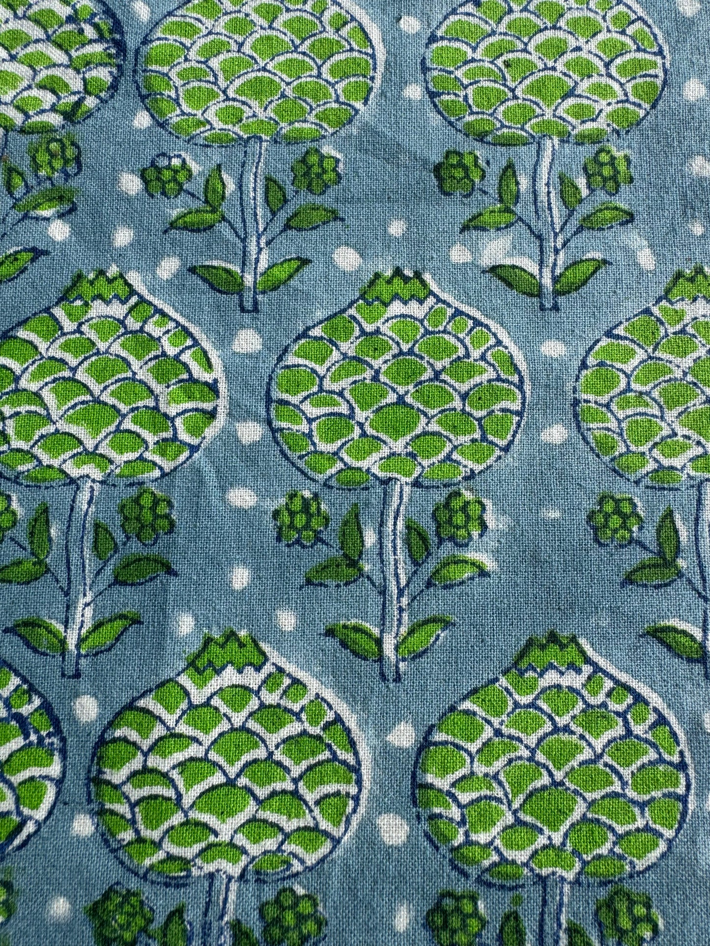 BLUE AND GREEN ARTICHOKE TABLECLOTH