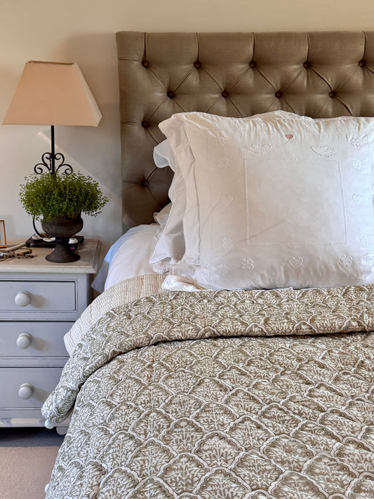 Putty Tile Bed Quilt