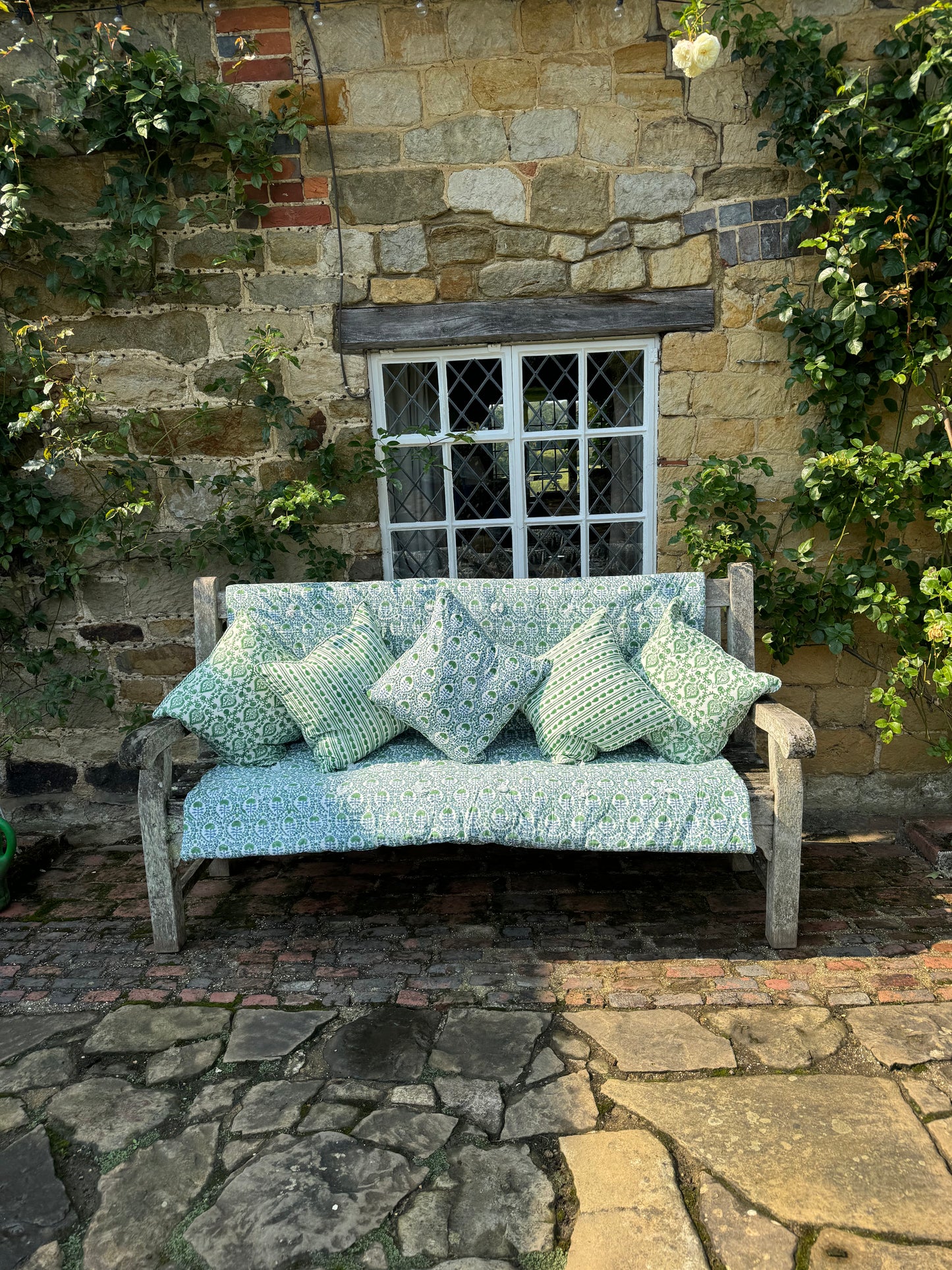 BLUE AND GREEN TRELLIS BENCH QUILT