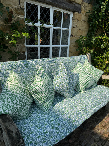 BLUE AND GREEN TRELLIS BENCH QUILT